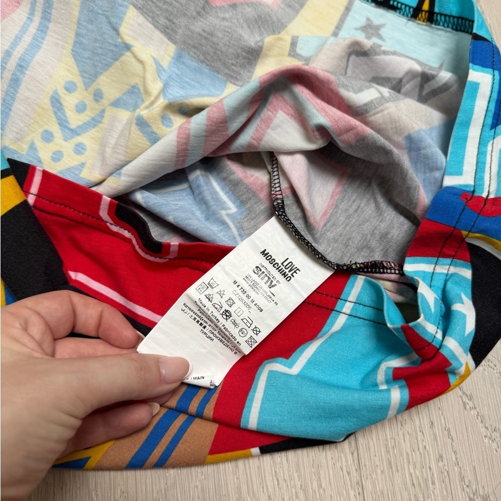 LOVE MOSCHINO Graphic Patchwork Logo T-Shirt – Size XL - Picture 6 of 7